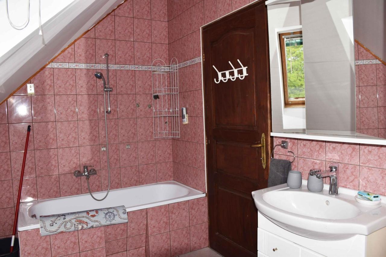 Pilikan Apartments - Park, Agroturism, Vineyard & Farm Черсегтомай Экстерьер фото